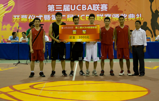 上尉俱乐部 季军 无畏者俱乐部 最有价值球员 朱世纬 金哨奖 林泓辰