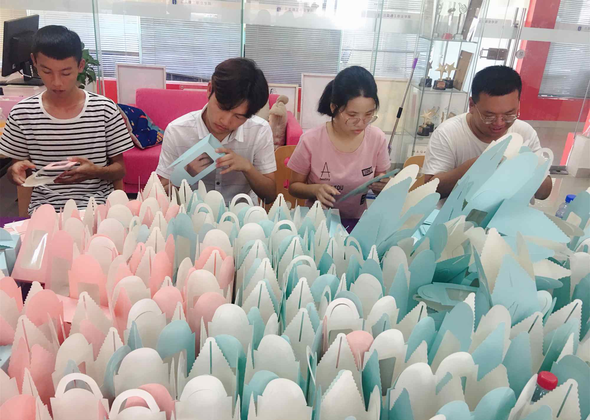 【团圆节】永结旅游情，相期岁月凝——旅游系开展2018年中秋暖心活动 (4)_副本.jpg