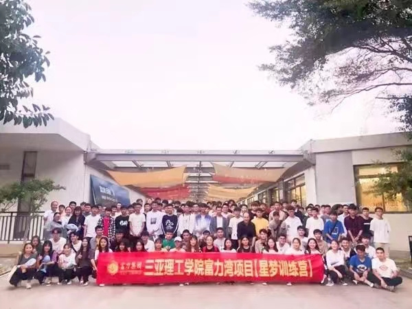 9ca04303c67bf172f8d5fcb19acef9e.jpg