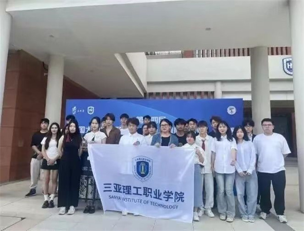 dea47d53e2931ea6b008d69ef7ea1561.jpg