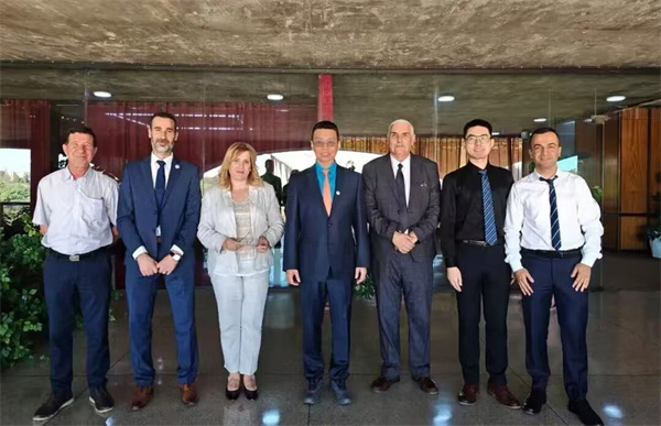 26a4a77e4f60c16c957bb413f6c9e03c.jpg 26a4a77e4f60c16c957bb413f6c9e03c.jpg