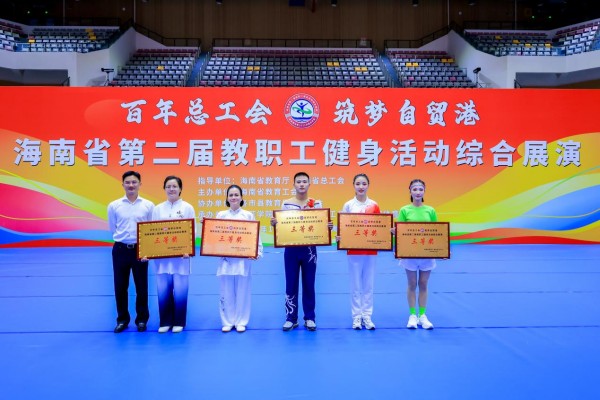 图片 1.jpg 图片 1.jpg