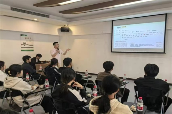 6495f7469ec619a81297d40dd2275c40.jpg 6495f7469ec619a81297d40dd2275c40.jpg