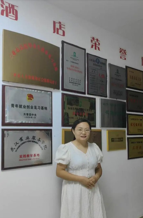 图片 9.jpg 图片 9.jpg