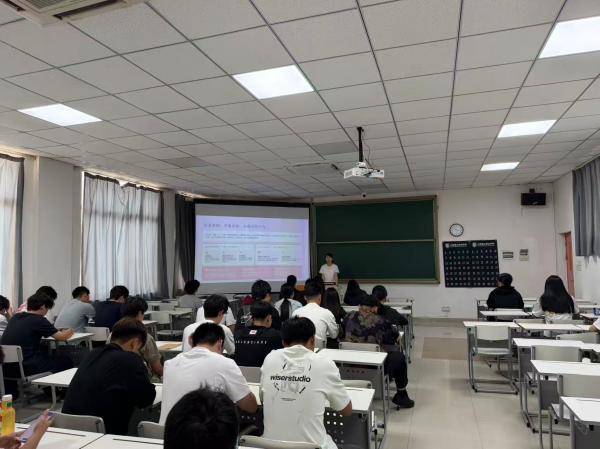 邮轮 班会.jpg 邮轮 班会.jpg