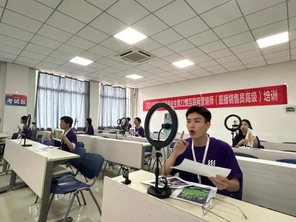 图片 1.jpg